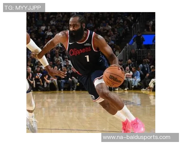 泰伦·卢：赛中我不知道哈登得了多少分，他在进攻端扛着我们