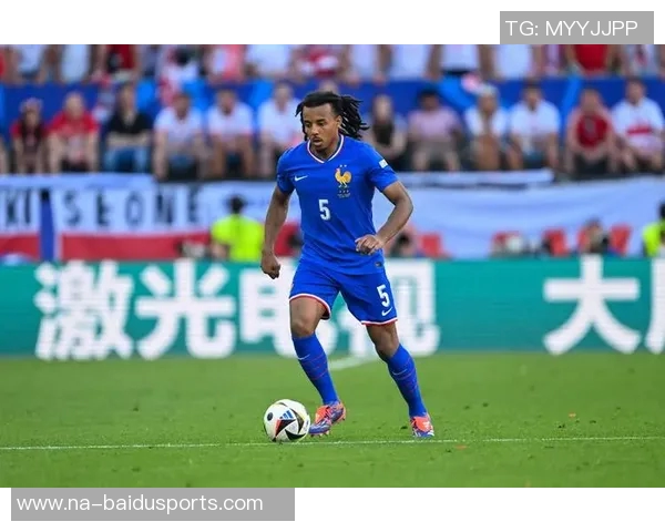 AI预测2025金球奖:登贝莱72%概率获奖,亚马尔56% AI预测2025金球奖:登贝莱72%概率获奖,亚马尔56%